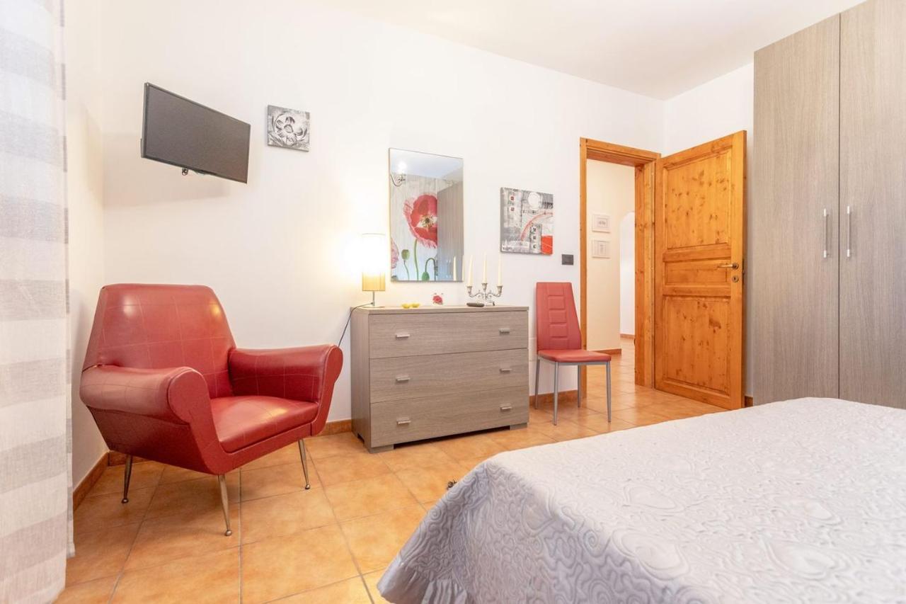Villa Stracca Con Ampio Spazio Esterno Capilungo Bagian luar foto