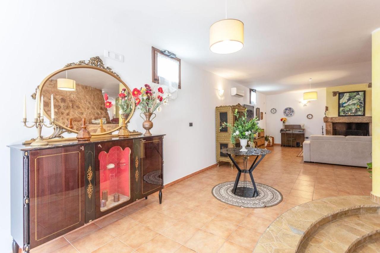 Villa Stracca Con Ampio Spazio Esterno Capilungo Bagian luar foto