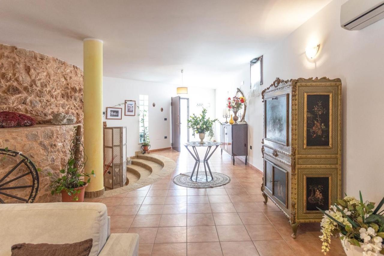 Villa Stracca Con Ampio Spazio Esterno Capilungo Bagian luar foto