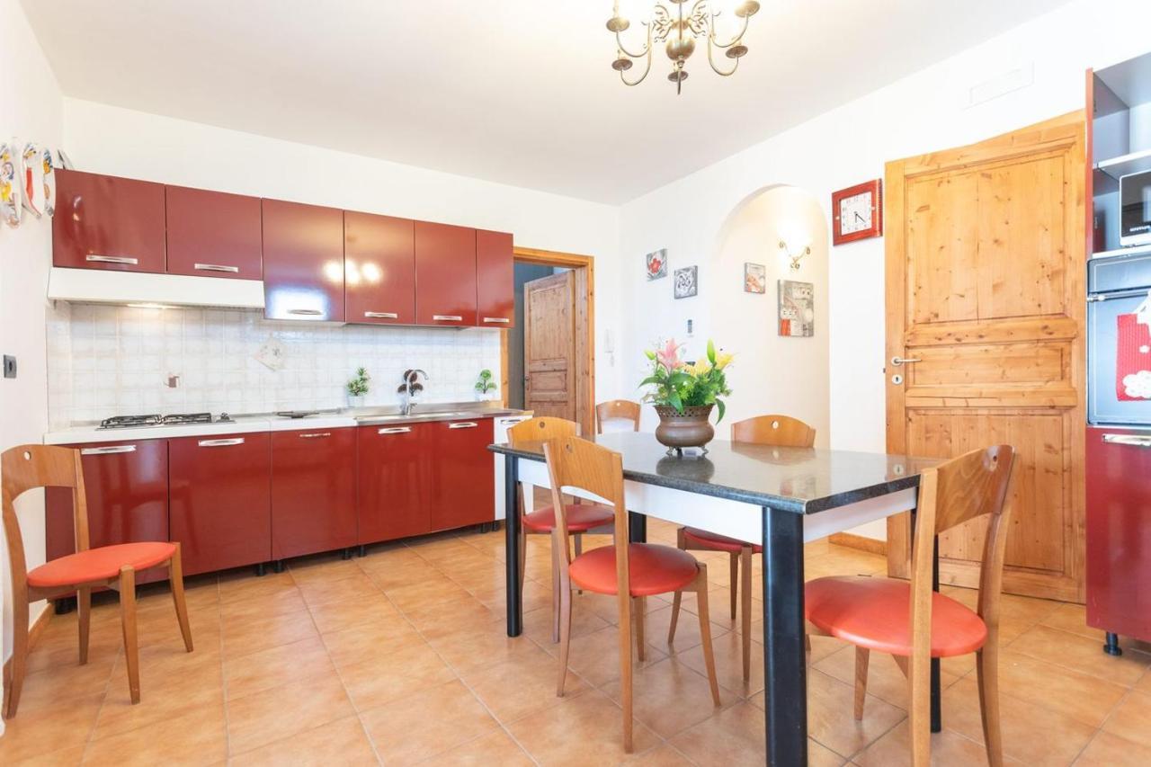 Villa Stracca Con Ampio Spazio Esterno Capilungo Bagian luar foto